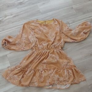 Beautiful 60s/70s Vintage Floral Dress